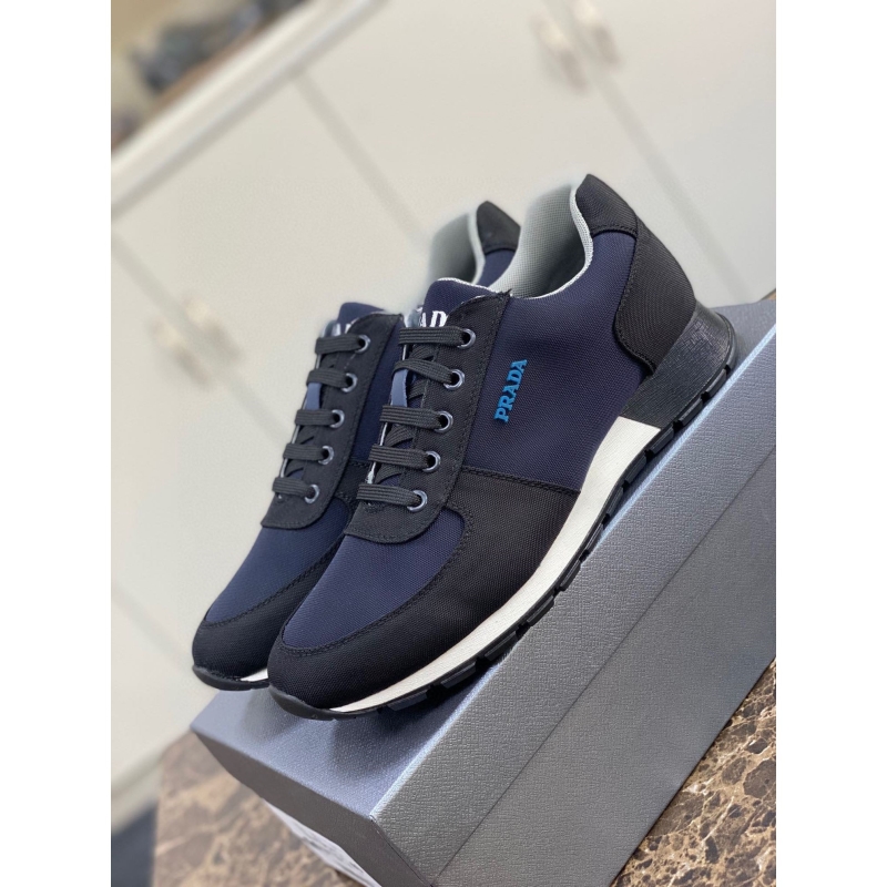 Pra*a casual shoes